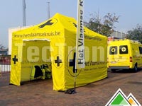 Het Vlaamse Kruis ging voor een professionele plooitent 3x4,5 met fullcolour bedrukking.