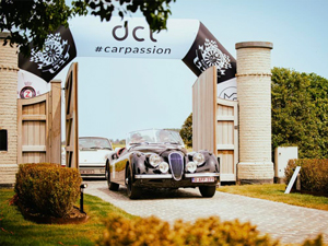 Opblaasbare reclameboog voor de Ronde Tafel Maldegem