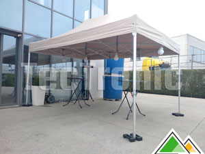 Vouwtent 3x4,5 meter met gietijzeren voetgewichten van 15 kg per stuk