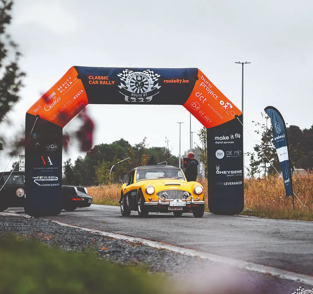 De ronde tafel Maldegem opblaasbare aankomstboog