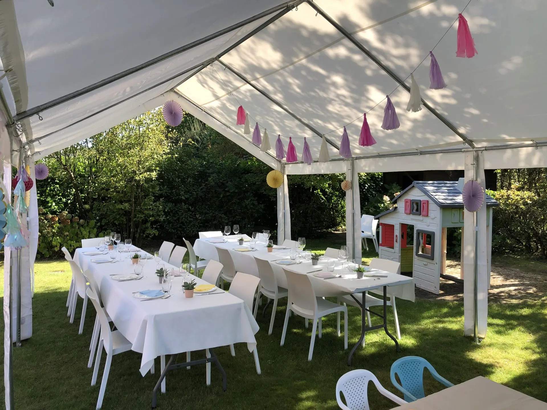 TecTronic partytent voor communie of lentefeest