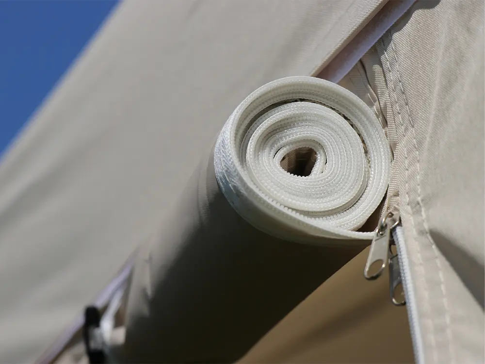 Vouwtent 3 x 3 m s40 beige opgerolde deur
