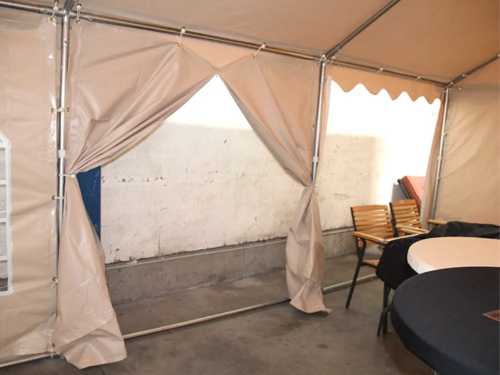 TTC_feesttent_blinde_zijwand_rits_pvc.webp