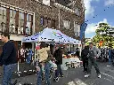 Combineer je vlag met andere promotools voor extra aandacht.