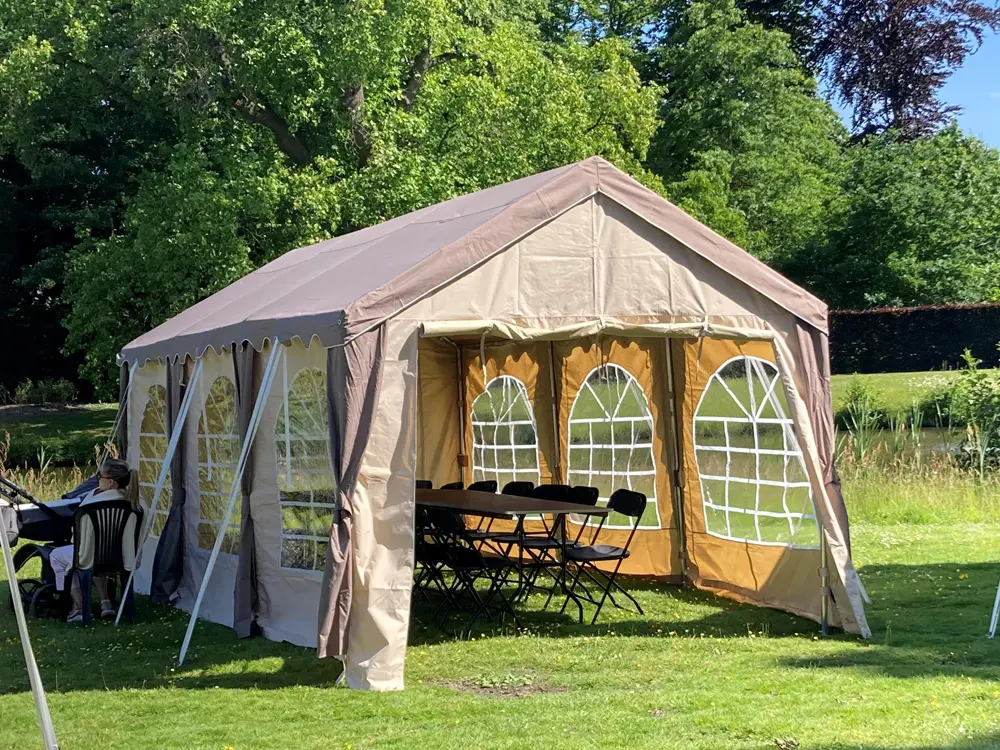 Tweedehands: paviljoentent 3 x 6 m taupe/beige