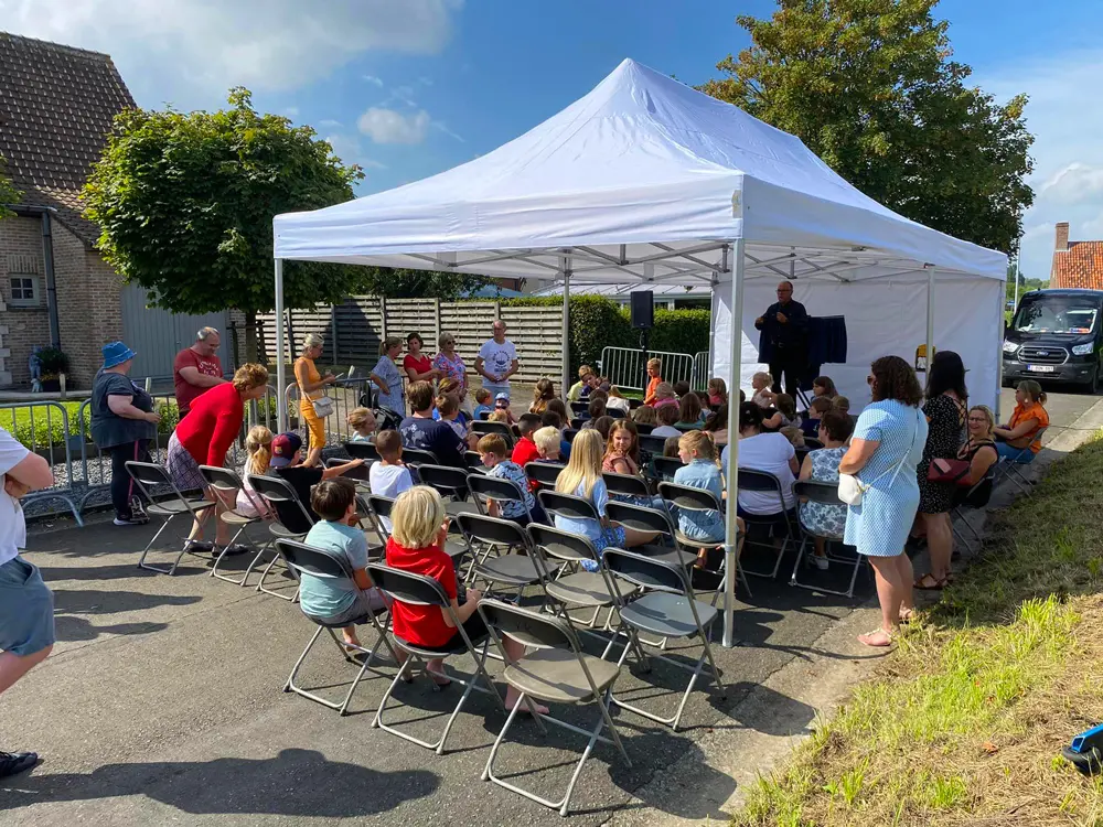 Einde reeks: vouwtent 4 x 8 m Solid 50 wit